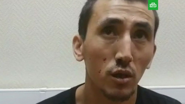 Сбивший болельщиков в центре Москвы таксист признал вину
