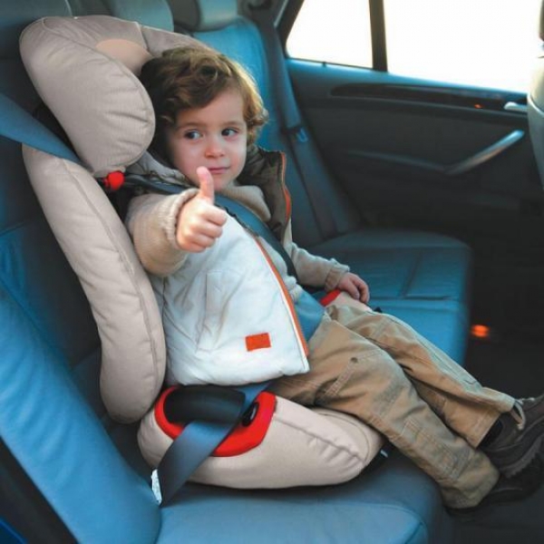 ГИБДД напоминает водителям: защитите своего ребёнка с помощью детского автомобильного кресла