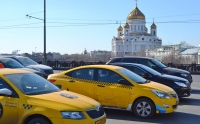Агрегаторы такси уравняют в ответственности с перевозчиками