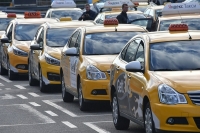 «Никуда не годится!»: Лысаков про новый закон о такси
